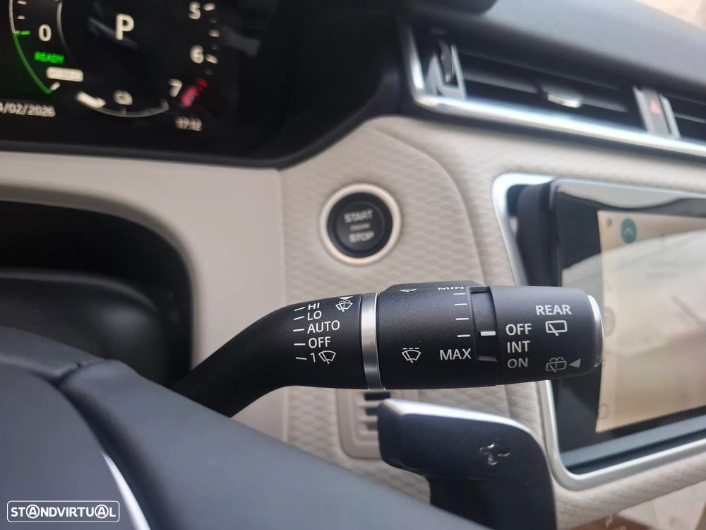 Land Rover Range Rover Velar 2.0 P400e AWD Dynamic SE - 27