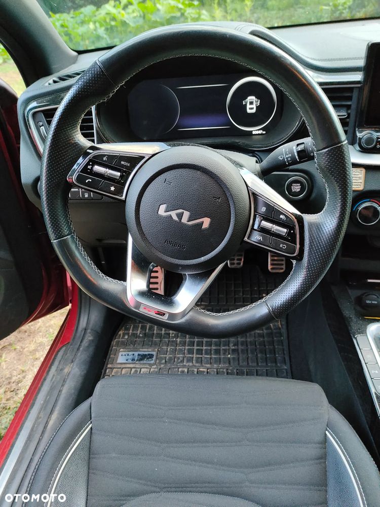 Kia ProCeed - 23