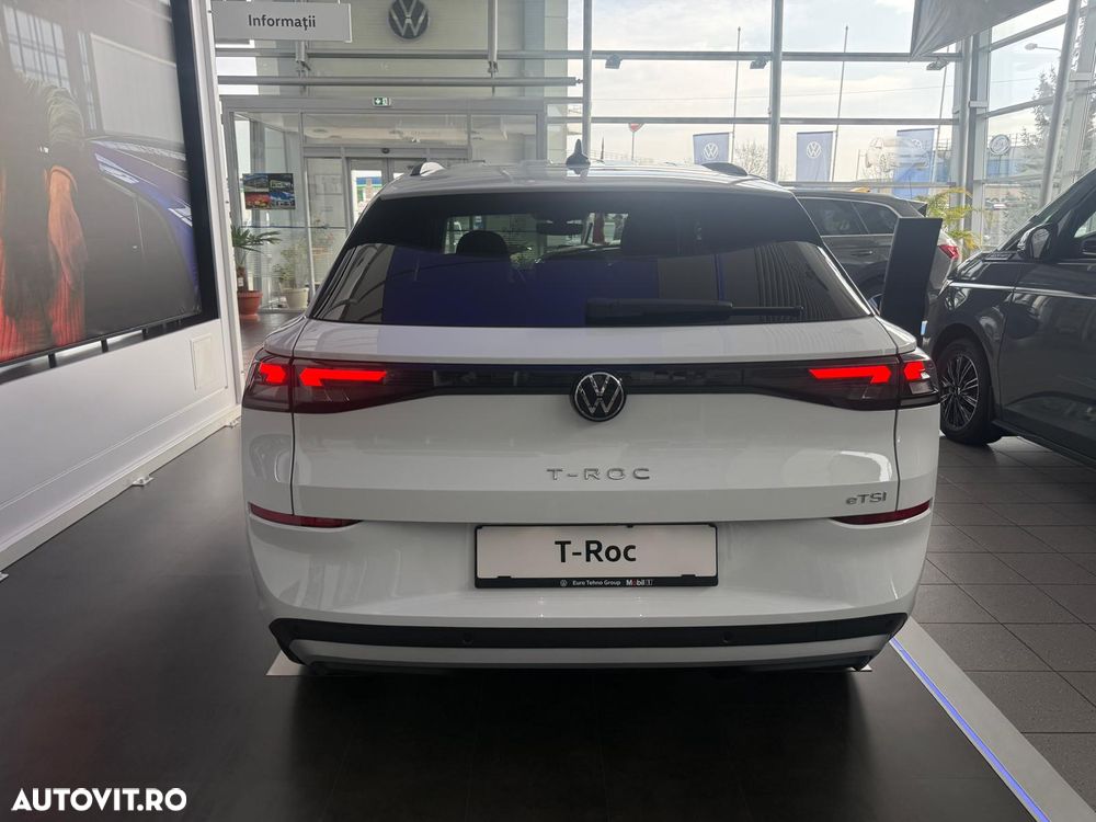 Volkswagen T-Roc - 4