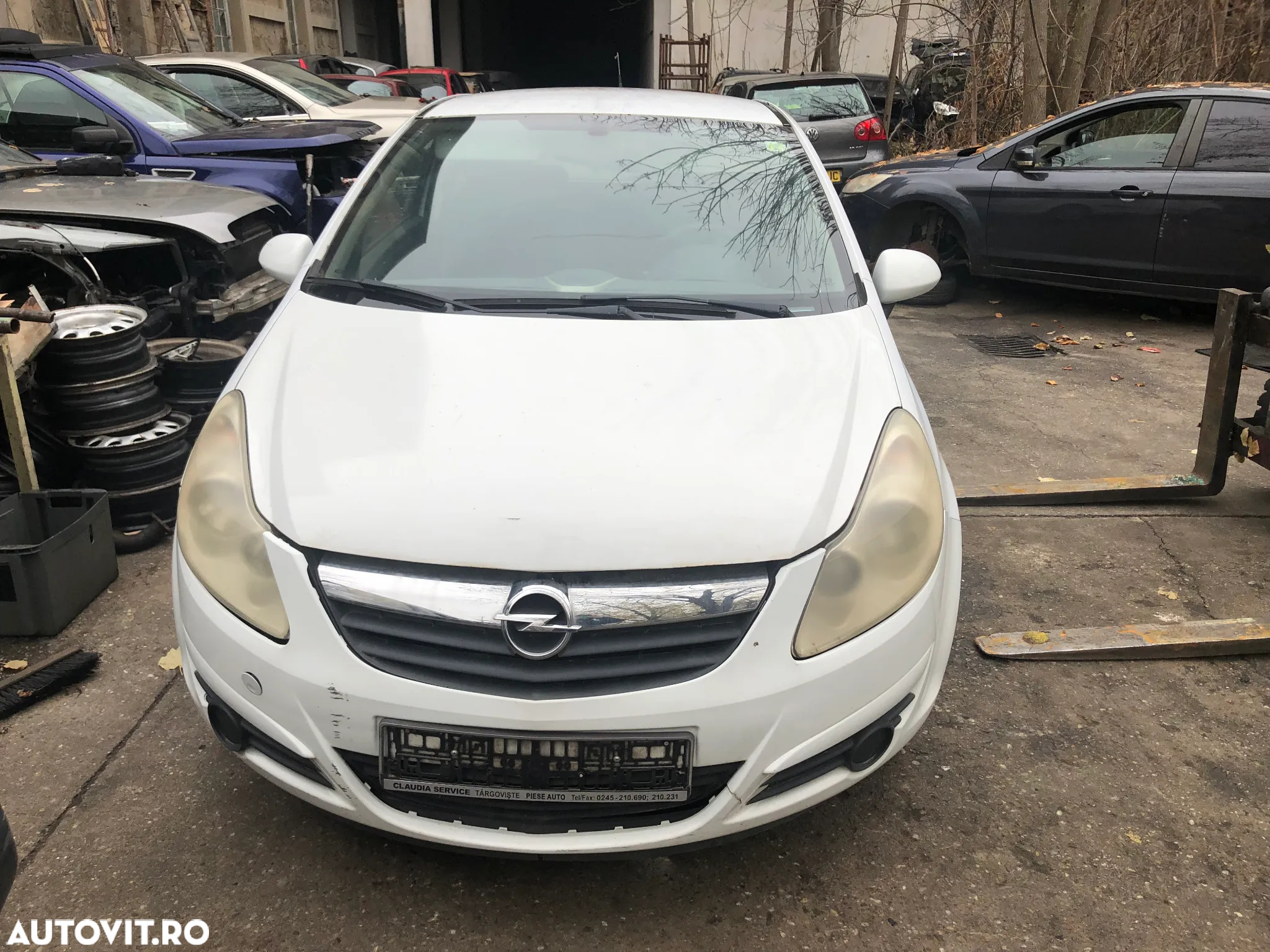 Dezmembrez Opel Corsa D alb diesel 2008 - 4