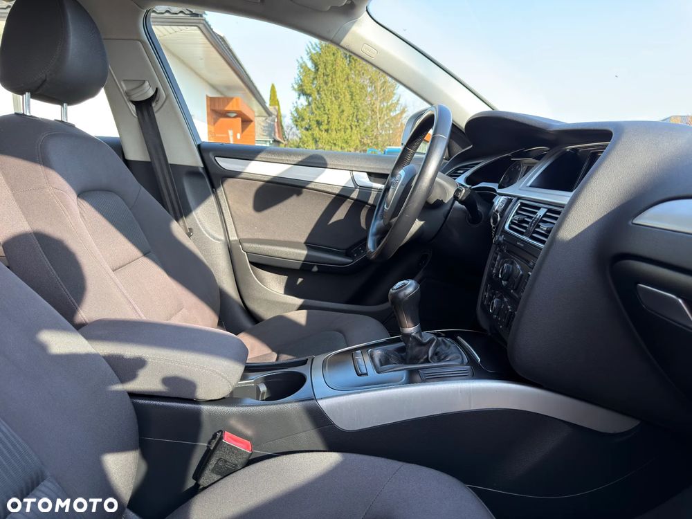 Audi A4 Limousine 1.8 TFSI Attraction - 35