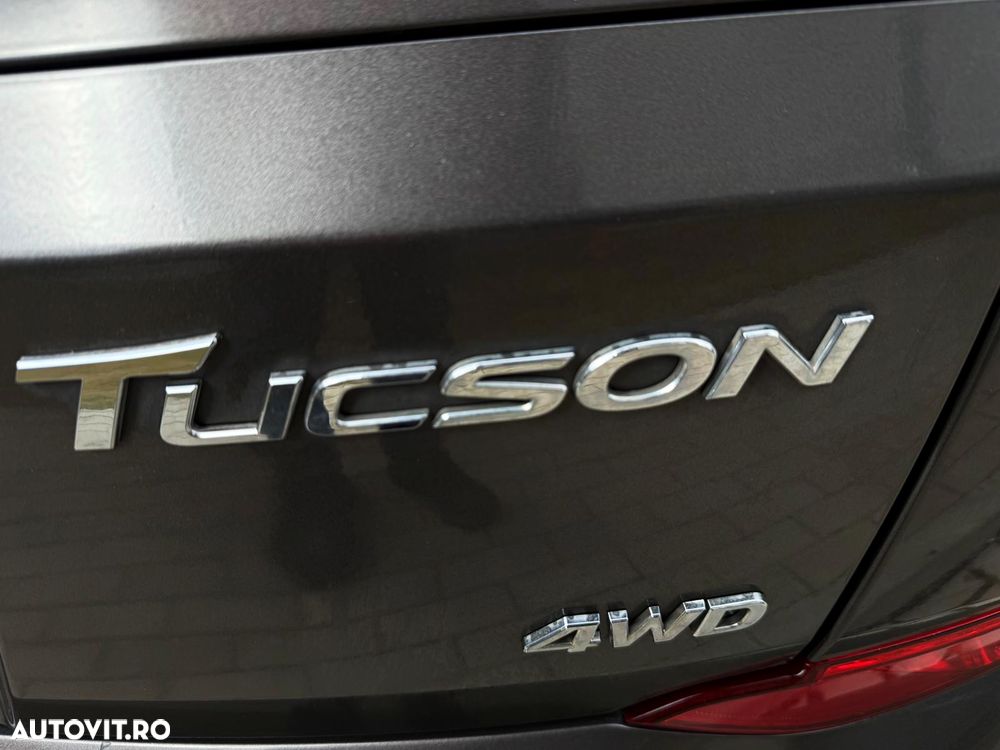 Hyundai Tucson 2.0 CRDI 4WD Automatik Style - 31