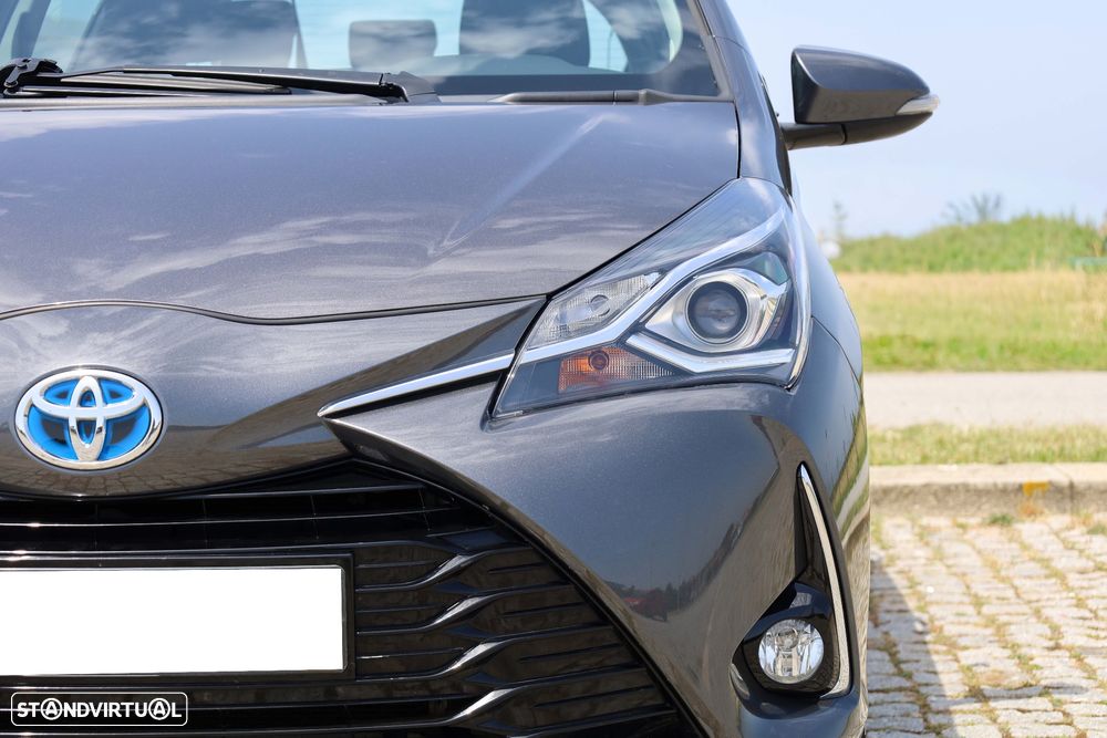 Toyota Yaris 1.5 HSD Comfort +P.Style+P.Techno - 8