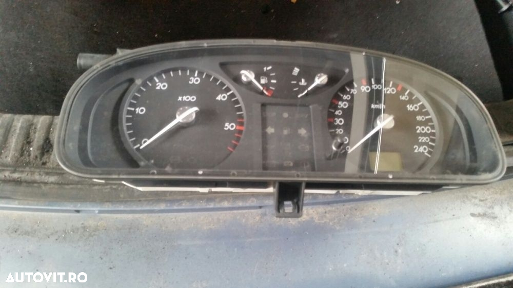 Ceasuri bord Renault laguna 2,motor 1,9 dci,an2005 - 3