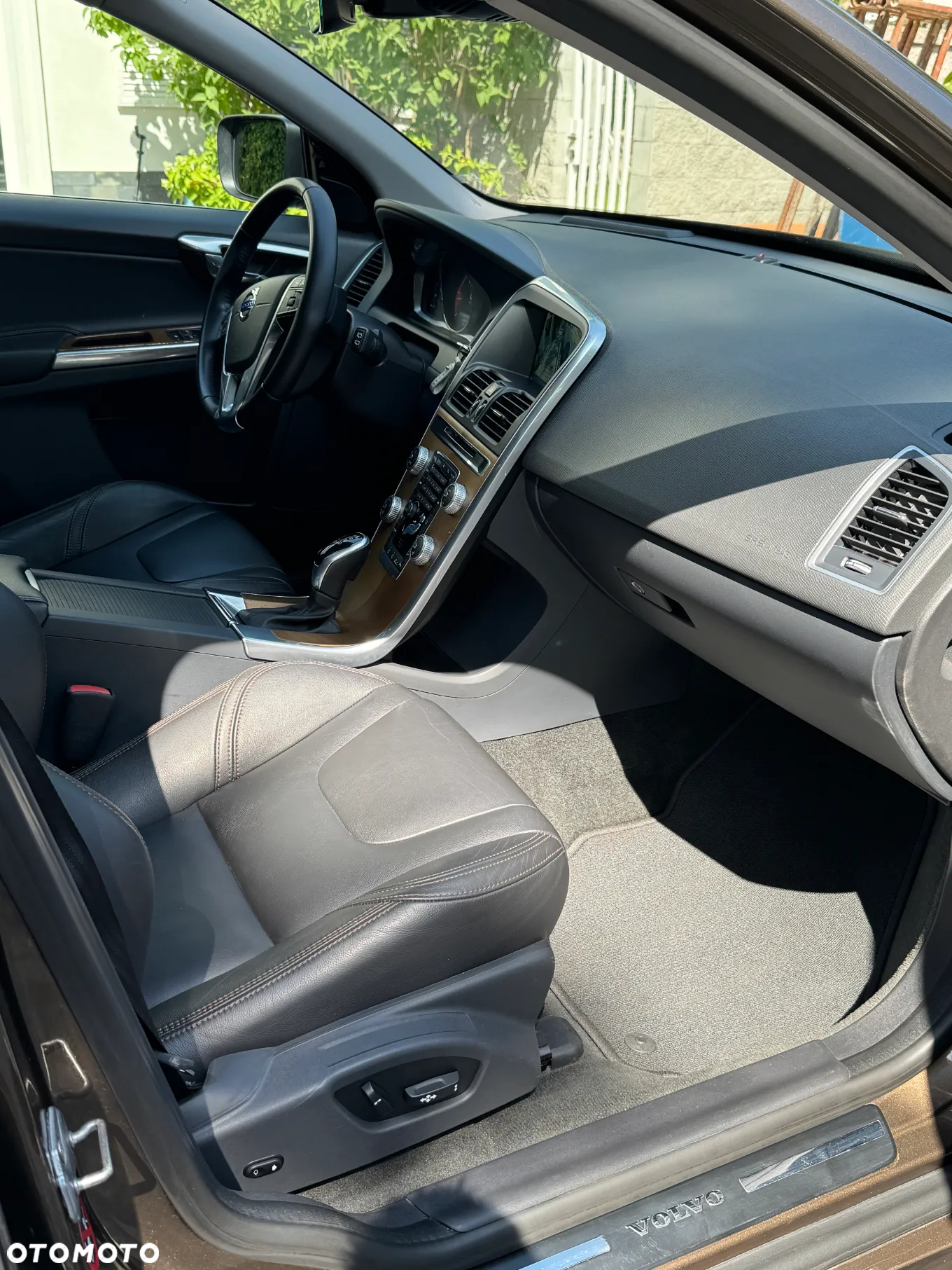 Volvo XC 60 D4 AWD Summum - 6