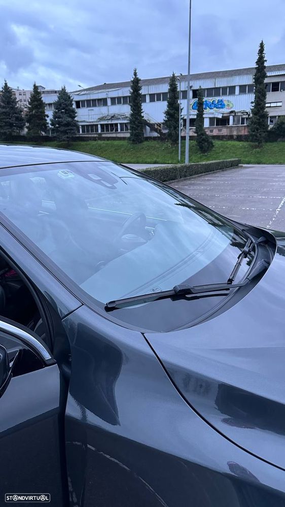 Volvo V60 D6 Plug-In-Hybrid AWD Geartronic Momentum - 6