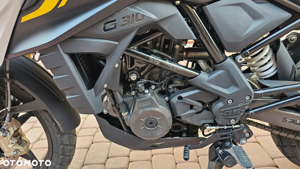 BMW G - 17