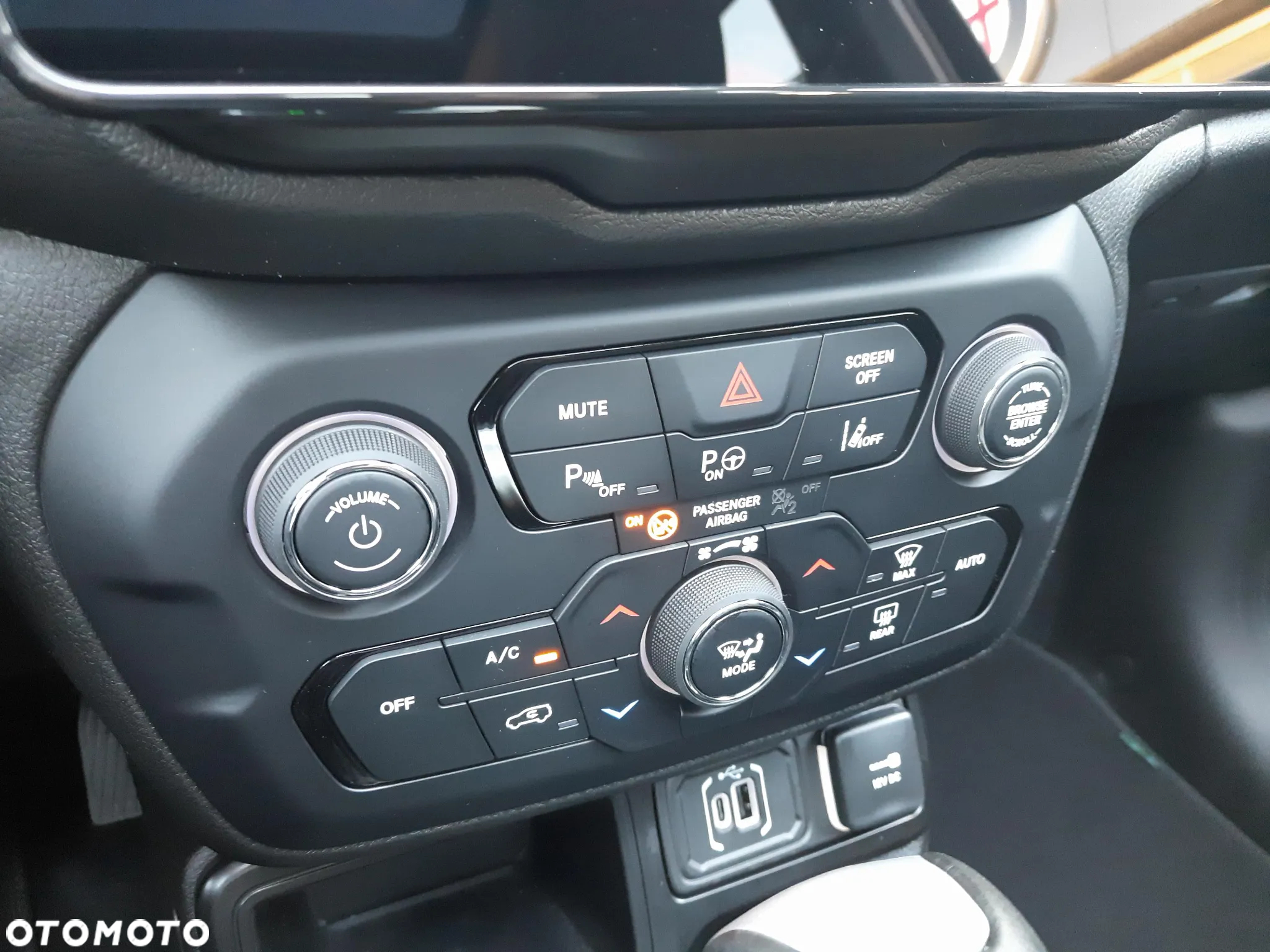 Jeep Renegade 1.5 T4 mHEV North Star FWD S&S DCT - 16