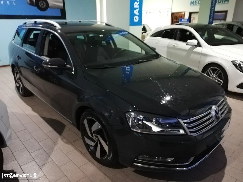 VW Passat Variant 1.6 TDI DPF BlueMotion Highline - 3