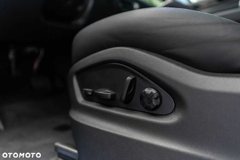 Porsche Cayenne Black Edition - 30