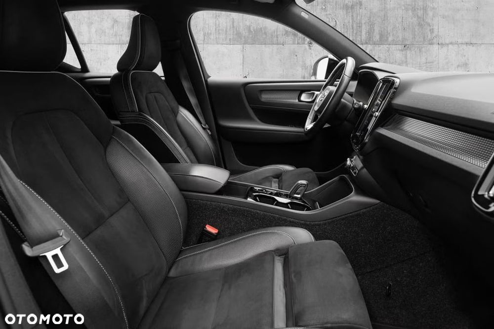 Volvo XC 40 T5 Twin Engine DKG R-Design - 23