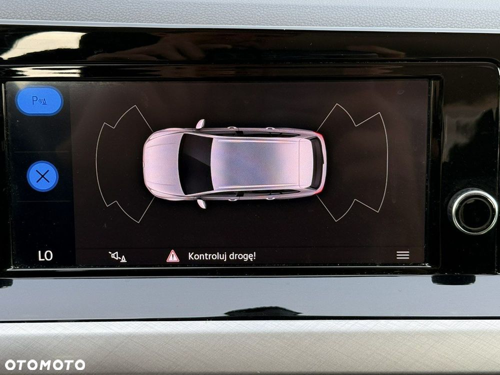 Volkswagen Golf VIII 1.5 TSI EVO Life - 24