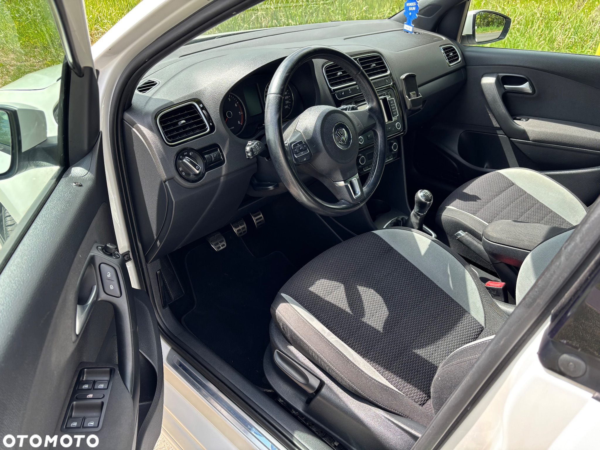 Volkswagen Polo - 8