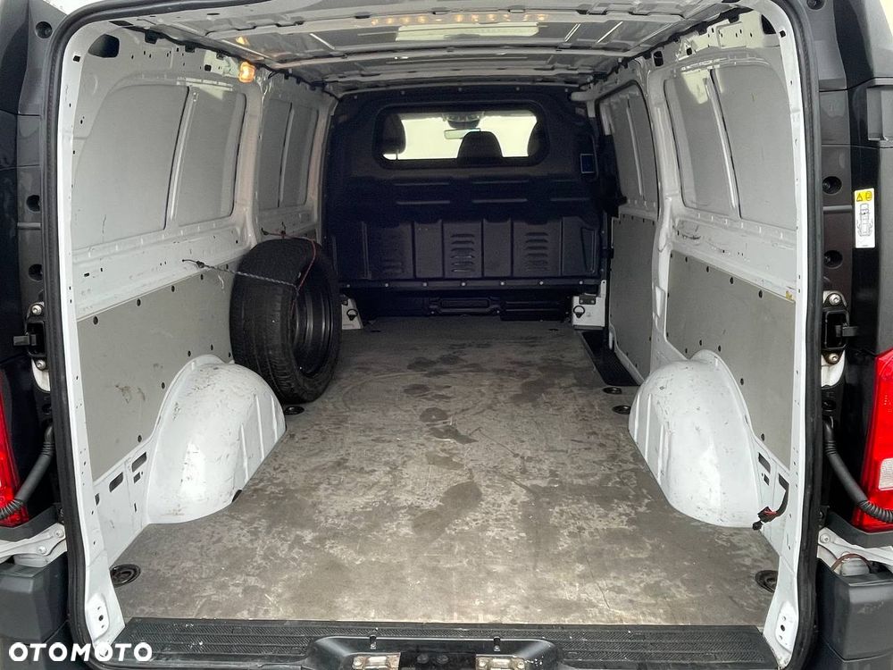 Mercedes-Benz Vito - 15