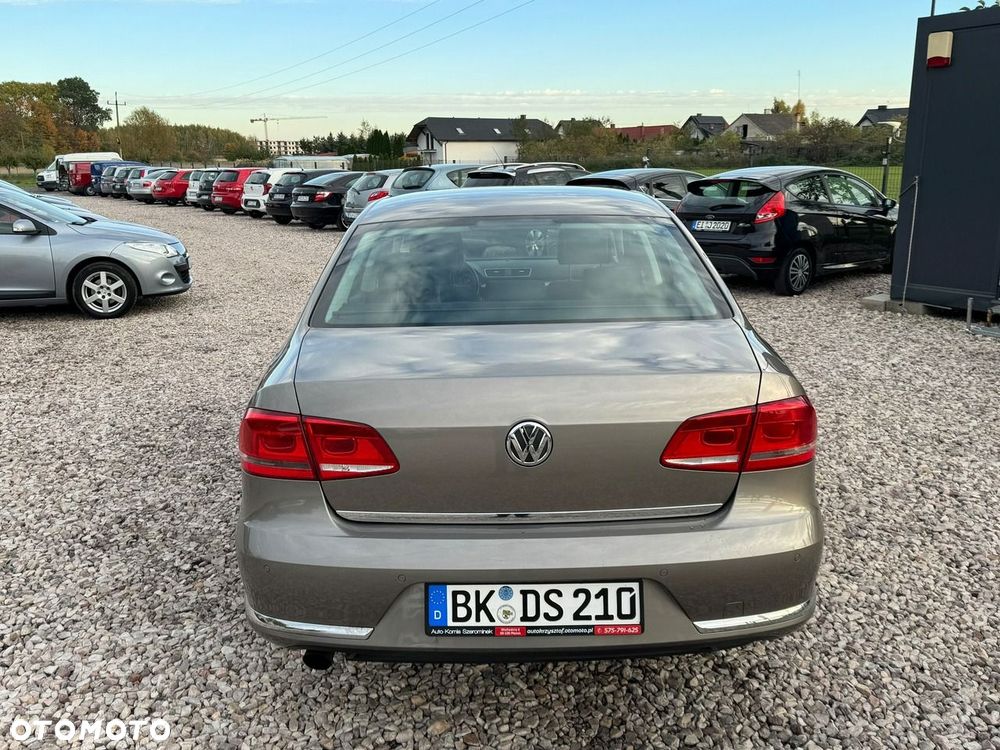 Volkswagen Passat - 20