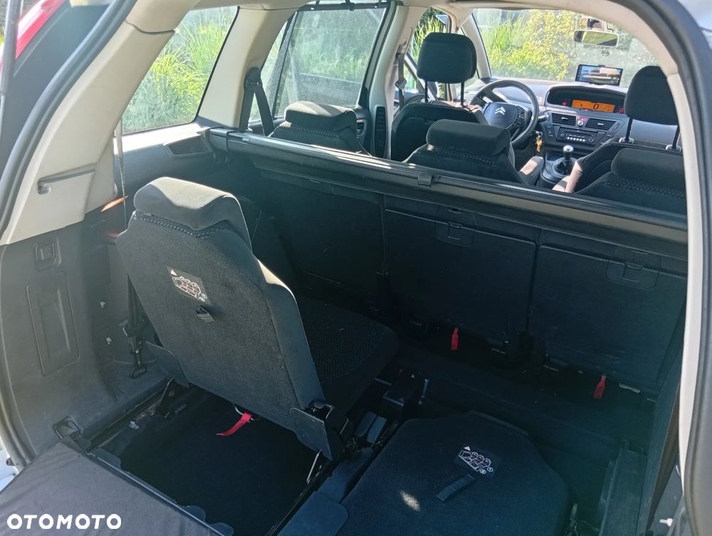 Citroën C4 Picasso - 12