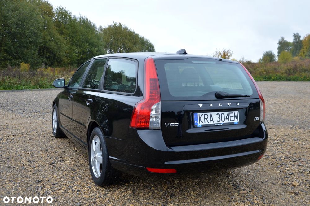 Volvo V50 D2 Momentum - 5