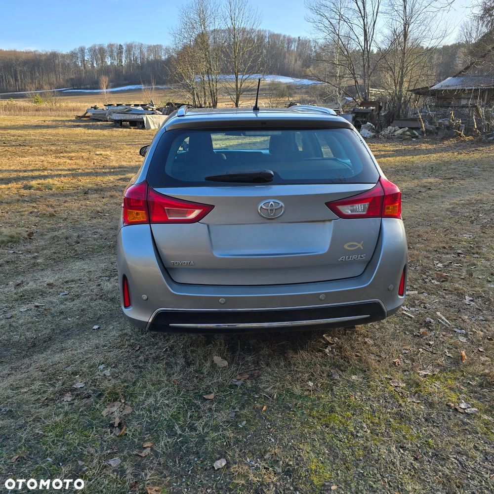 Toyota Auris 2.0 D-4D Premium - 4