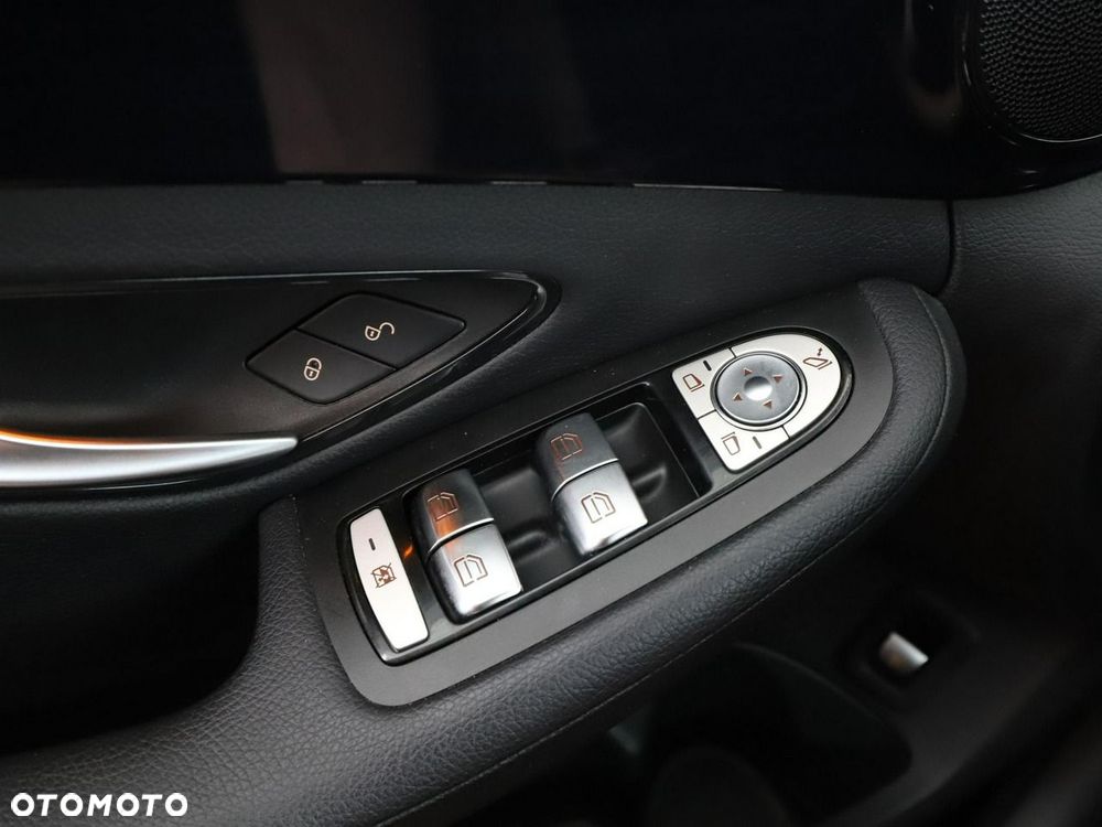 Mercedes-Benz Klasa C 200 d 9G-TRONIC Avantgarde - 34