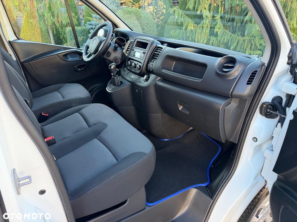 Renault Trafic - 16