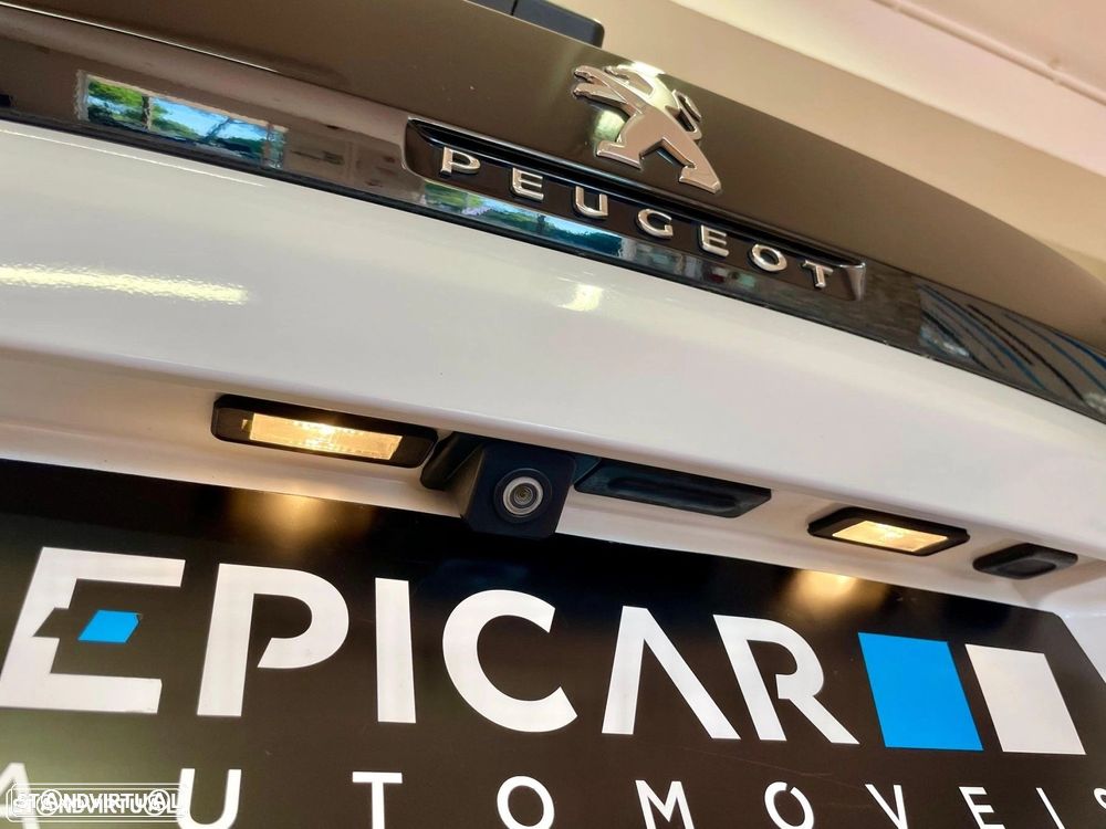 Peugeot 3008 1.2 PureTech Allure EAT6 - 45