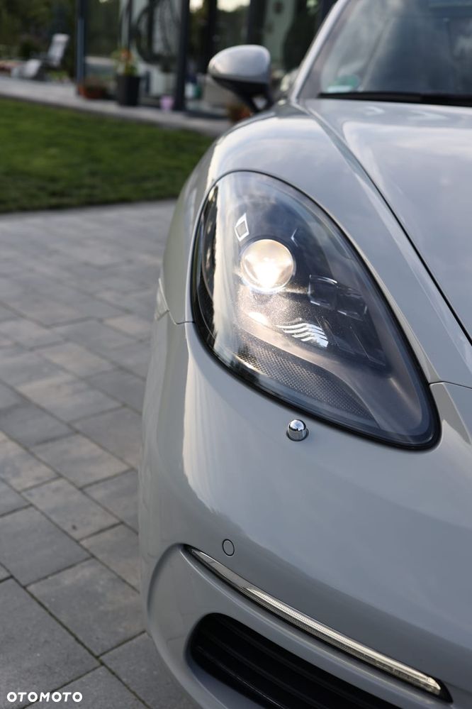 Porsche Boxster - 26