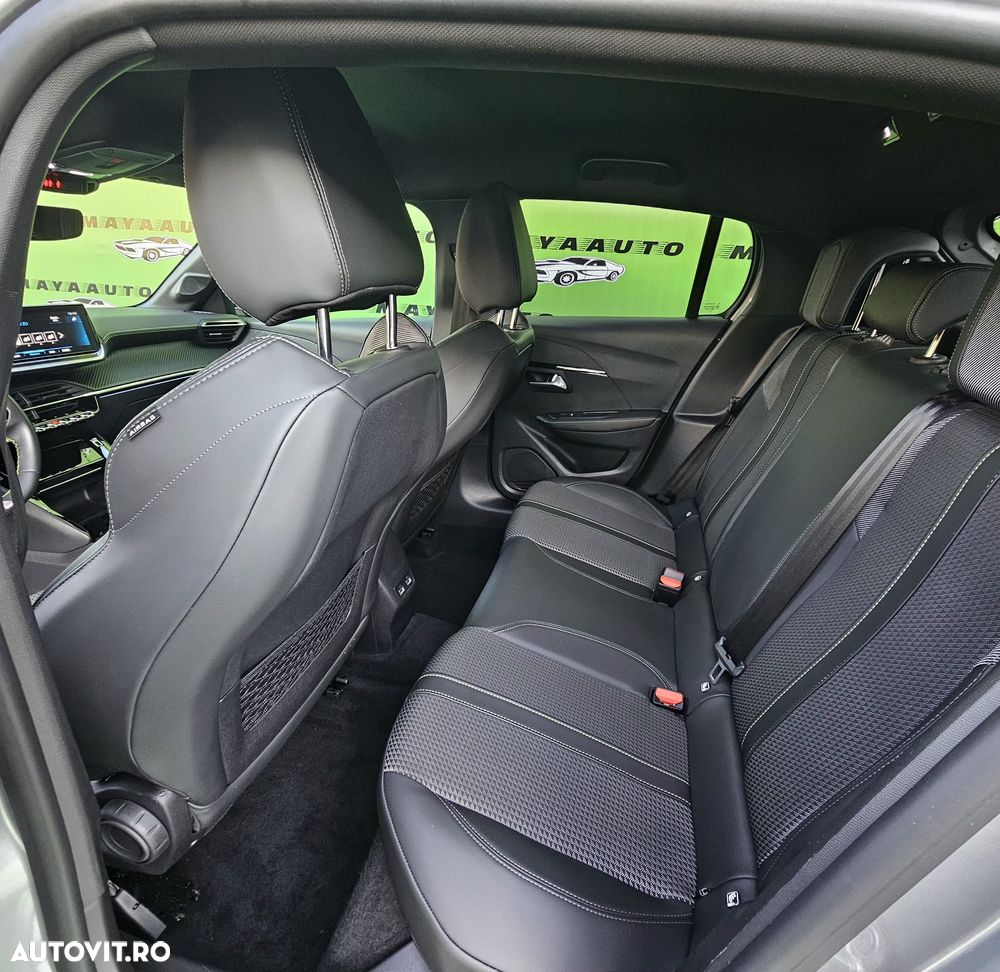 Peugeot 208 PureTech 100 EAT8 Active - 12