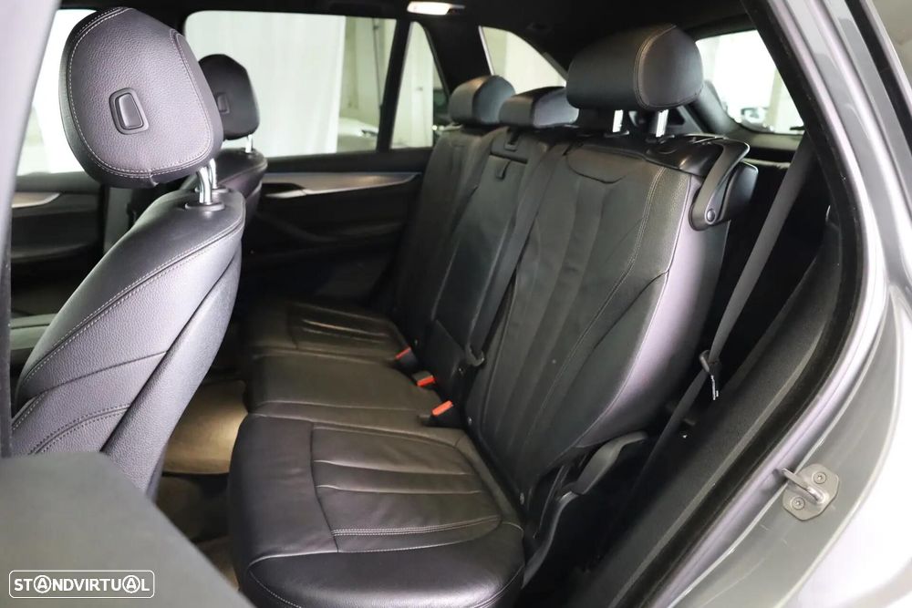 BMW X5 25 d sDrive Comfort 7L - 29