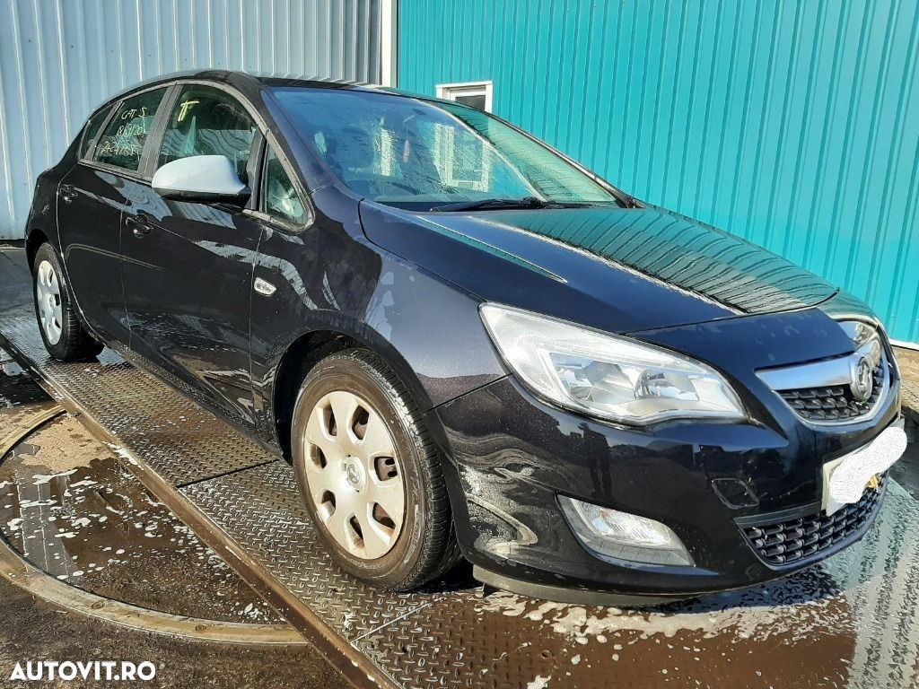 CD player Opel Astra J 2010 Hatchback 1.3 CDTI - 4