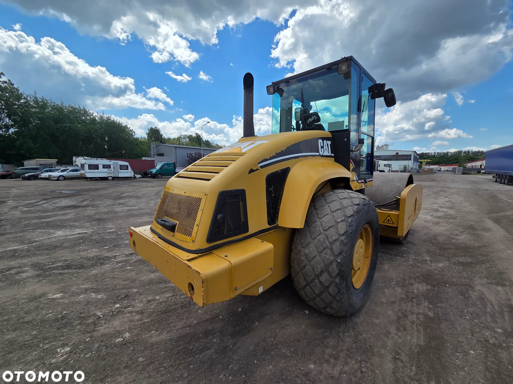 Caterpillar CAT 663 E - 3