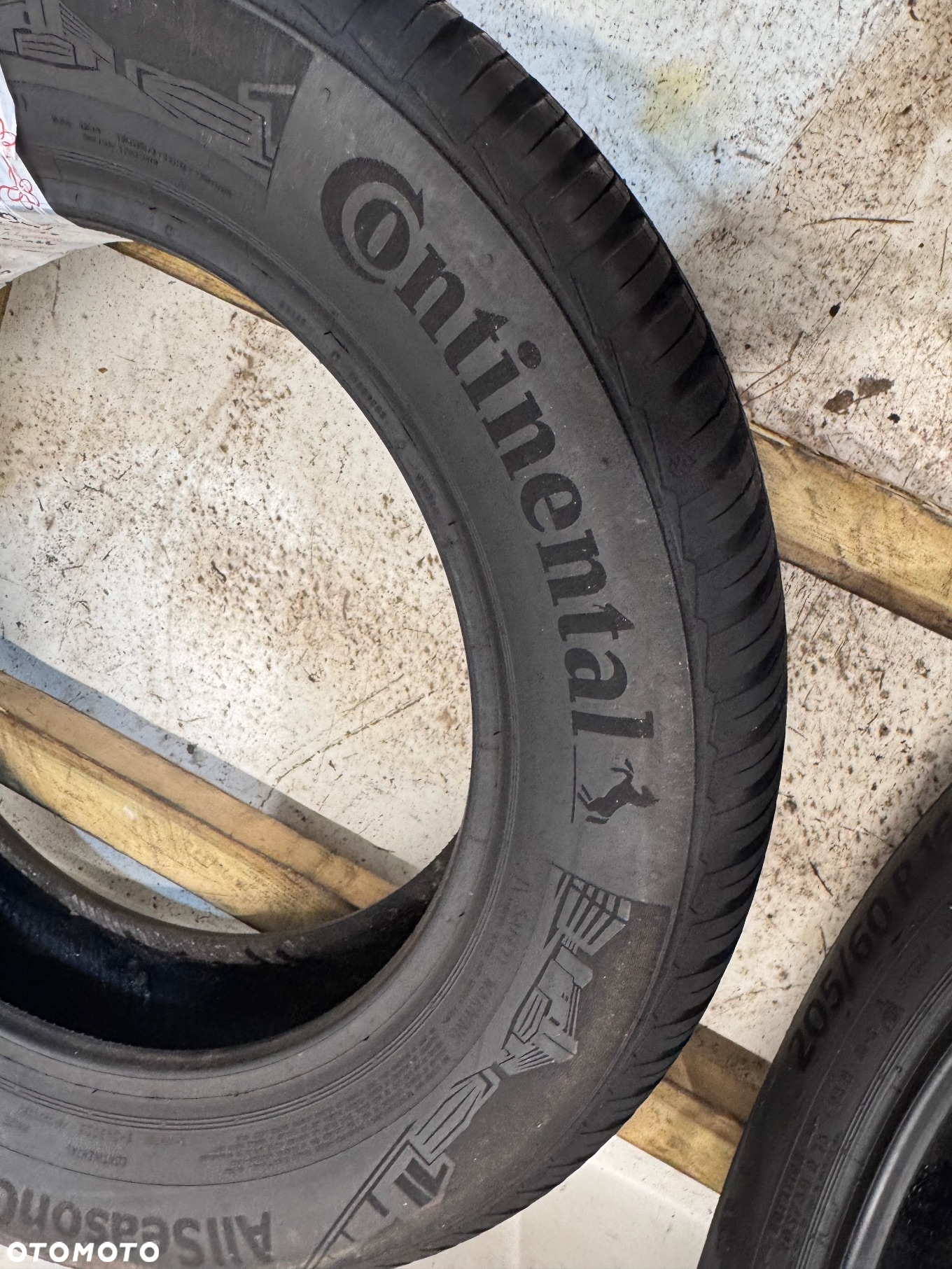 G-2932 205/60R16 96H XL Continental AllSeasonContact - 5