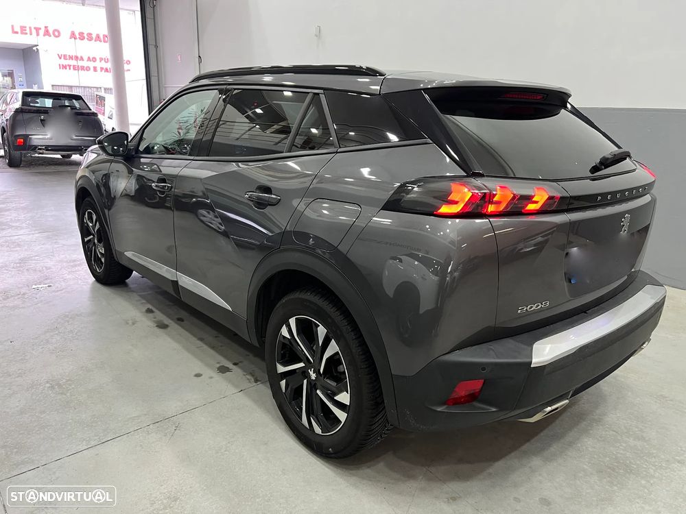 Peugeot 2008 1.2 PureTech Allure EAT8 - 7