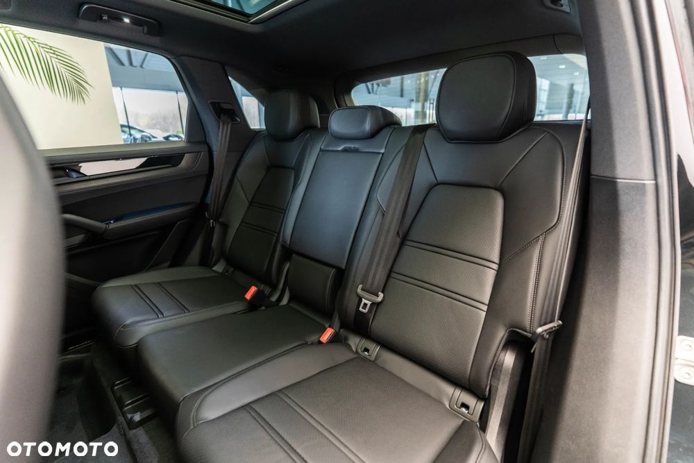 Porsche Cayenne E-Hybrid PHEV Black Edition - 12
