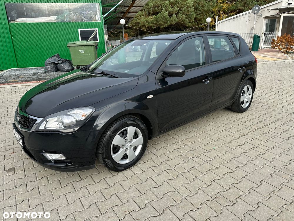 Kia Ceed 1.4 CVVT Dream-Team Edition - 19