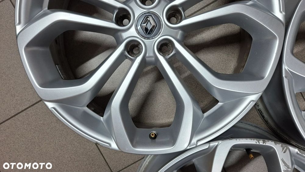 Felgi Aluminiowe 20 Renault Scenic IV 5x114.3 ET 33 Silverstone - 12