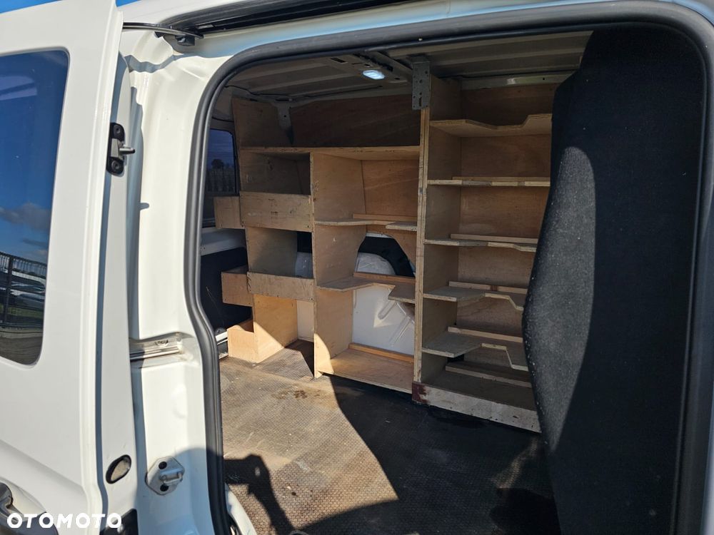Volkswagen CADDY - 15