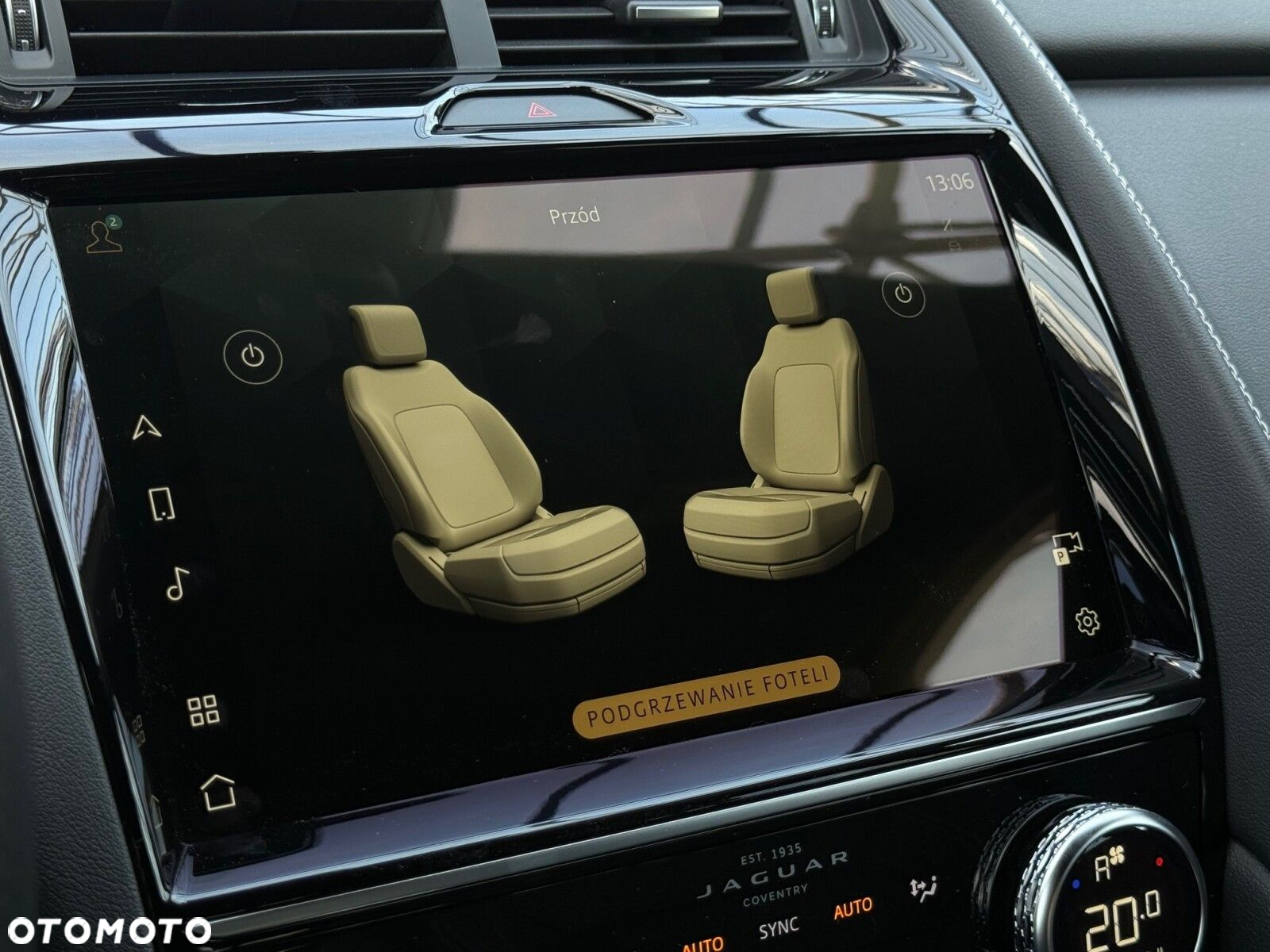 Jaguar E-Pace - 37