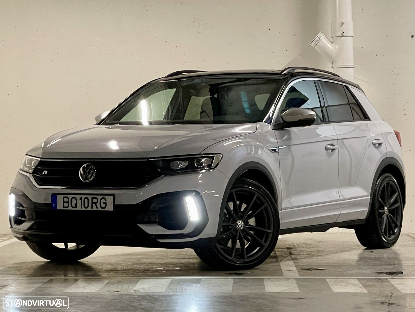 VW T-Roc 2.0 TSI 4M R DSG - 2