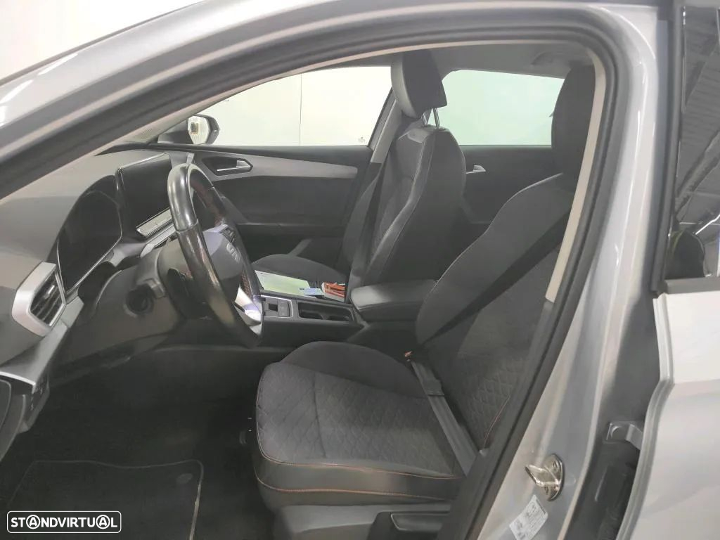SEAT Leon ST 2.0 TDI FR DSG - 6