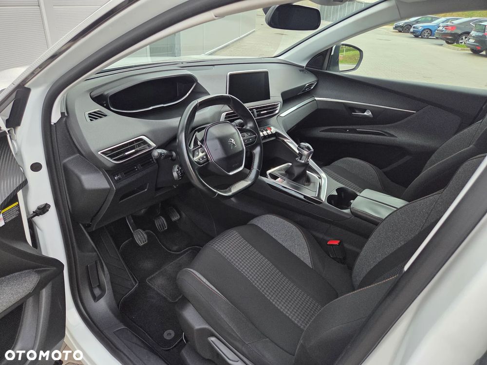 Peugeot 5008 BlueHDi 120 Active - 8