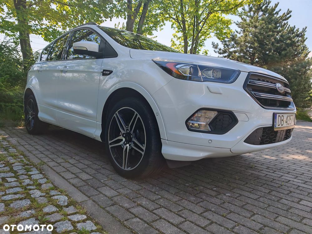 Ford Kuga 1.5 EcoBoost 2x4 ST-Line - 12