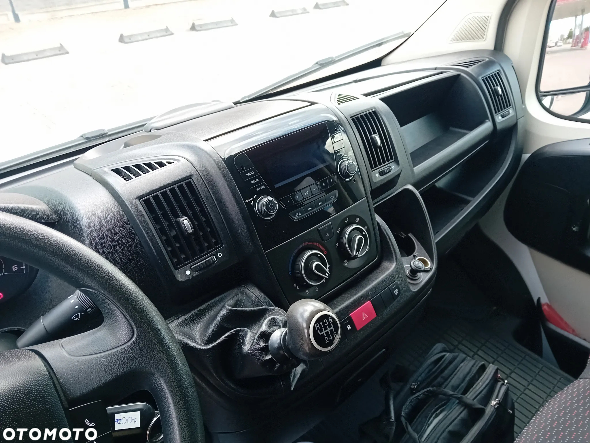 Peugeot BOXER MULTICAB - 17