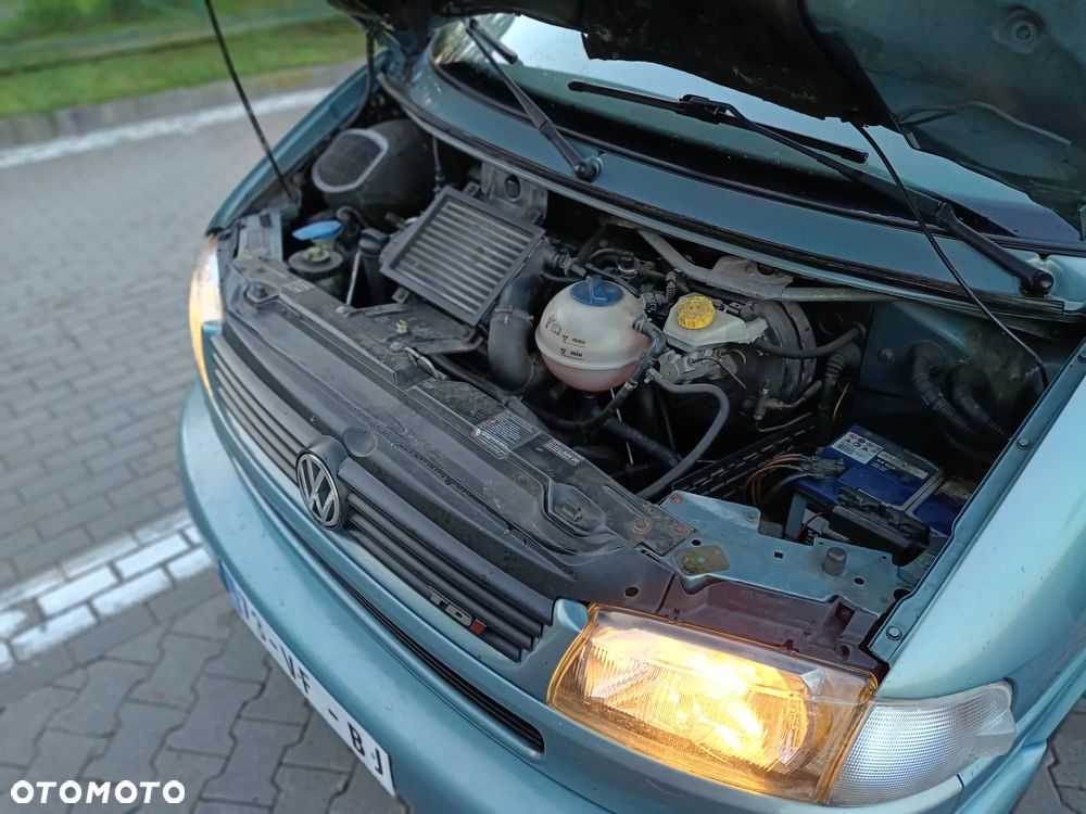 Volkswagen Transporter - 25