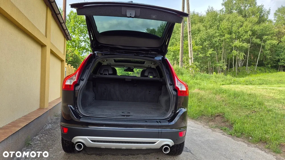 Volvo XC 60 D4 RDesign - 13