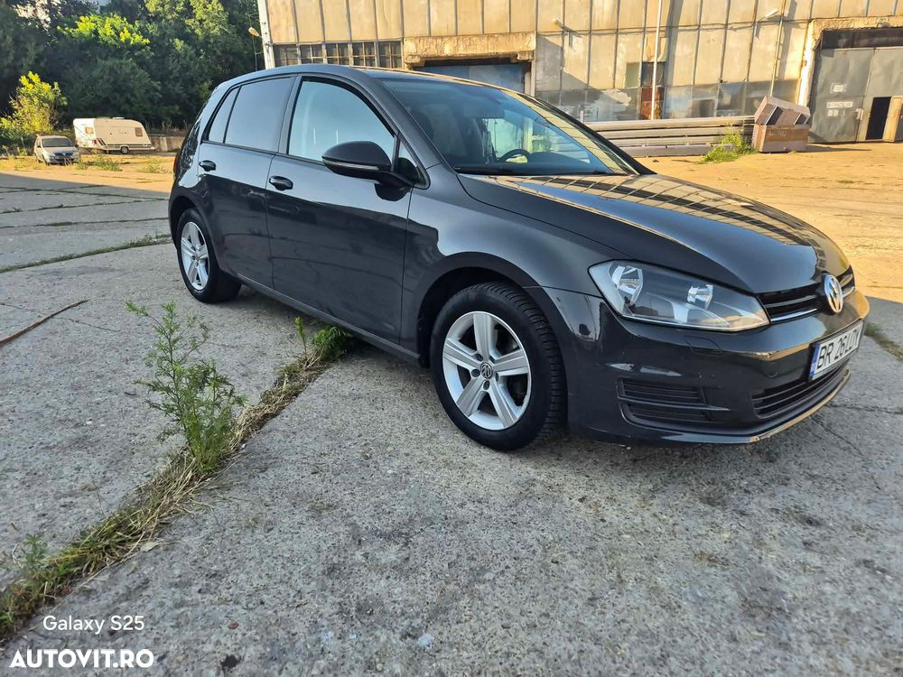Volkswagen Golf - 2