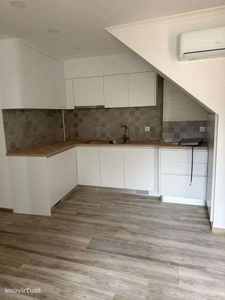 Arrenda-se Apartamento T0 novo Centro Historico Sardoal - Grande imagem: 4/4
