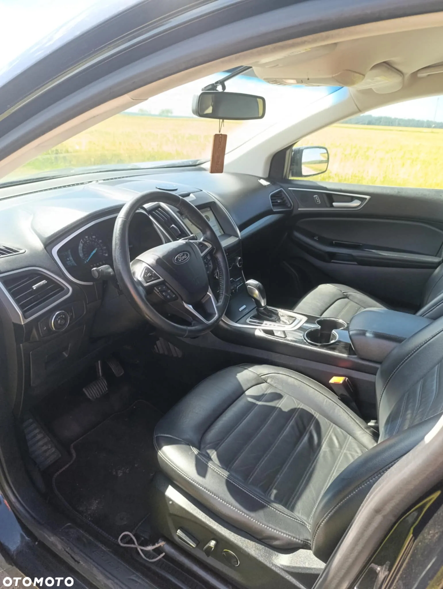 Ford Edge - 8