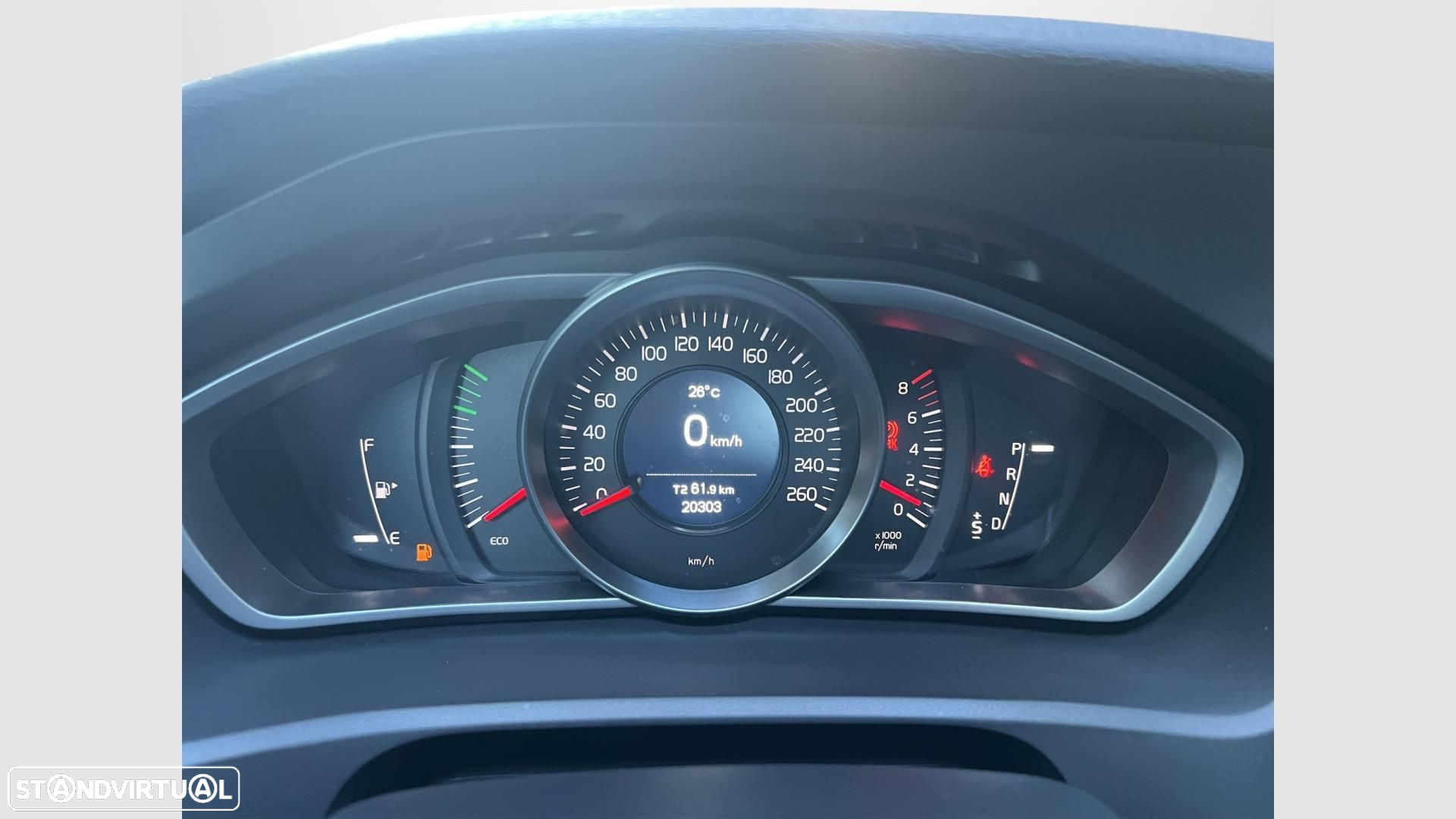 Volvo V40 Cross Country 1.5 T3 Geartronic - 13