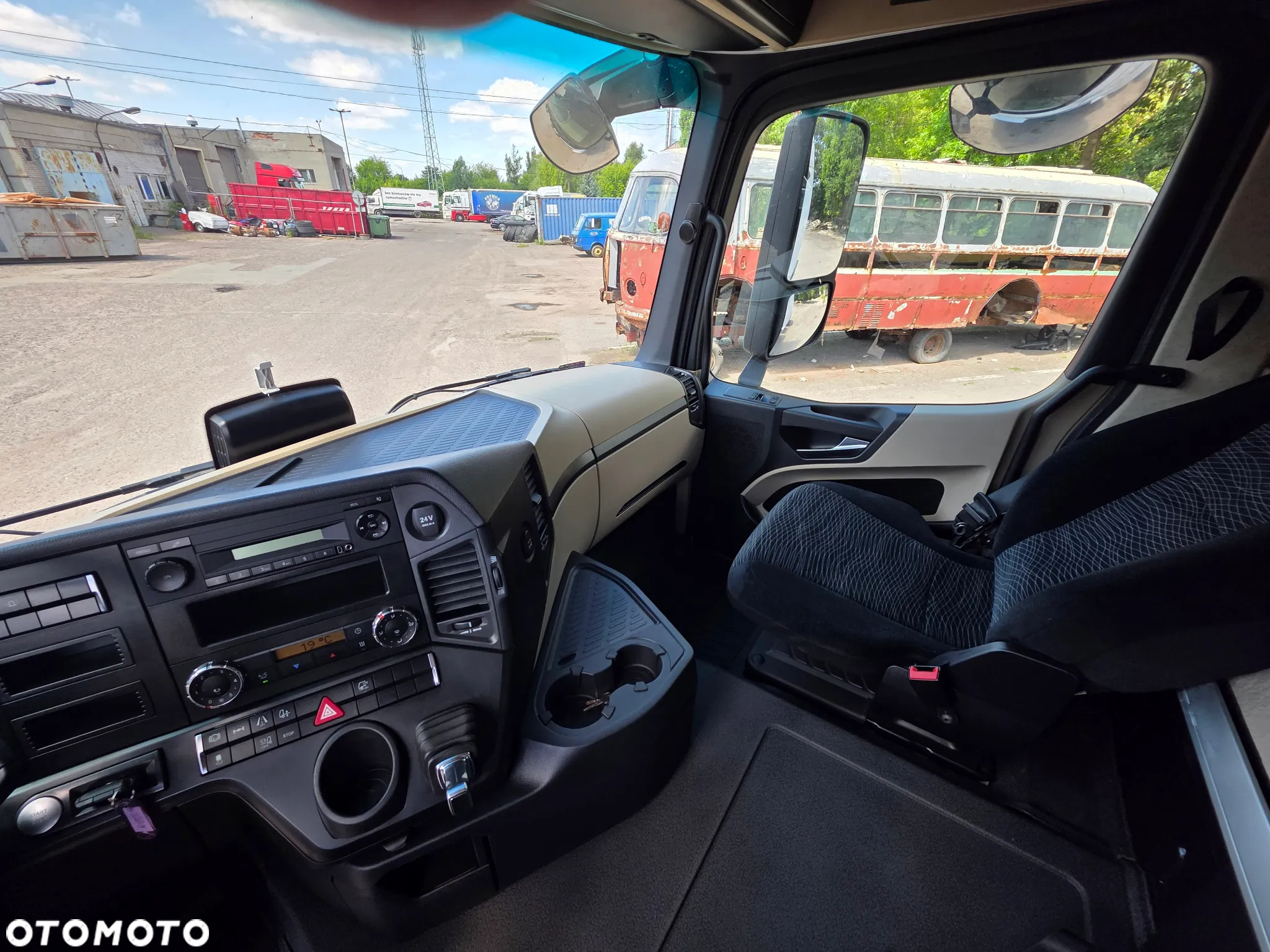 Mercedes-Benz ACTROS 1846 - 11
