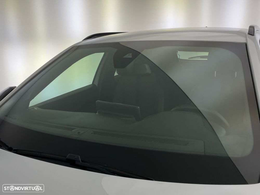 Peugeot 2008 1.2 PureTech Allure - 19